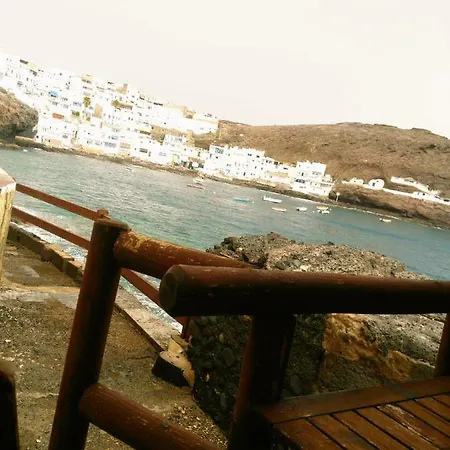 Chalet Playa De Tufia And Beach 度假居 *